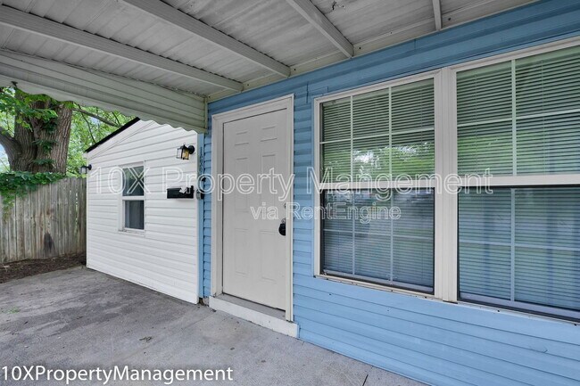 Foto del edificio - 1660 Shady Lane Rd