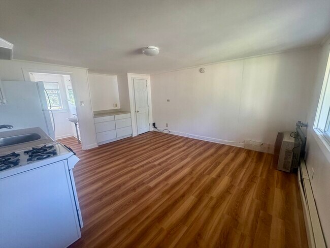 Foto del edificio - 2667 Cranberry Hwy