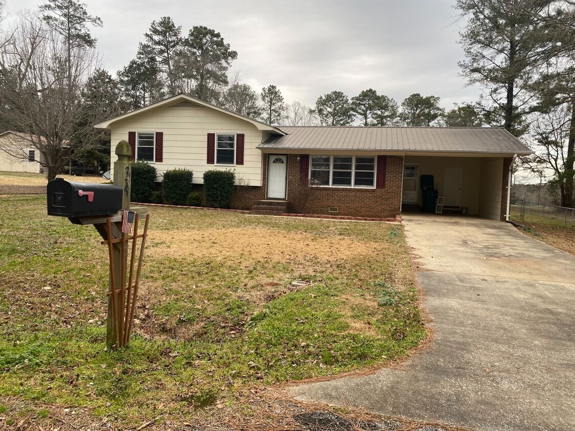 Primary Photo - 34 Wildwood Dr