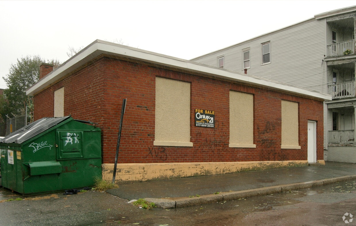 Building Photo - 33 Gerrish Ave