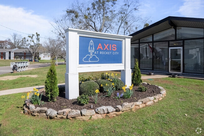 Building Photo - Axis at Rocket City