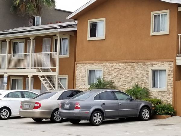 parking available - 2252 Morley St