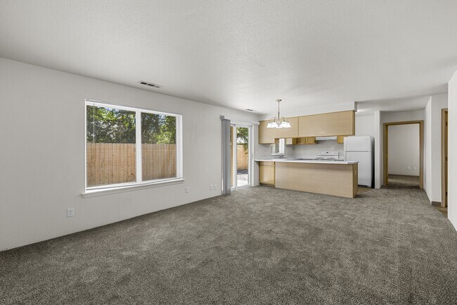 Building Photo - 3040 Sheraton Ct