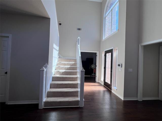 Building Photo - 1111 Hughes Ct