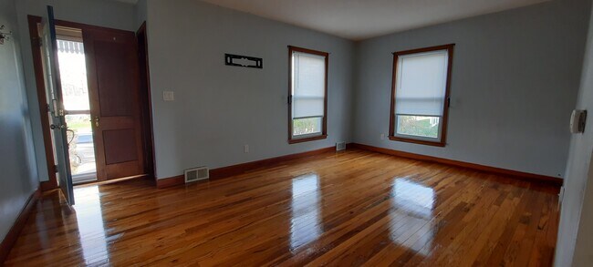 Foto del edificio - 2119 W Lombard St