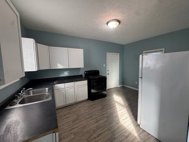 Building Photo - 1805 N Wabash Ave