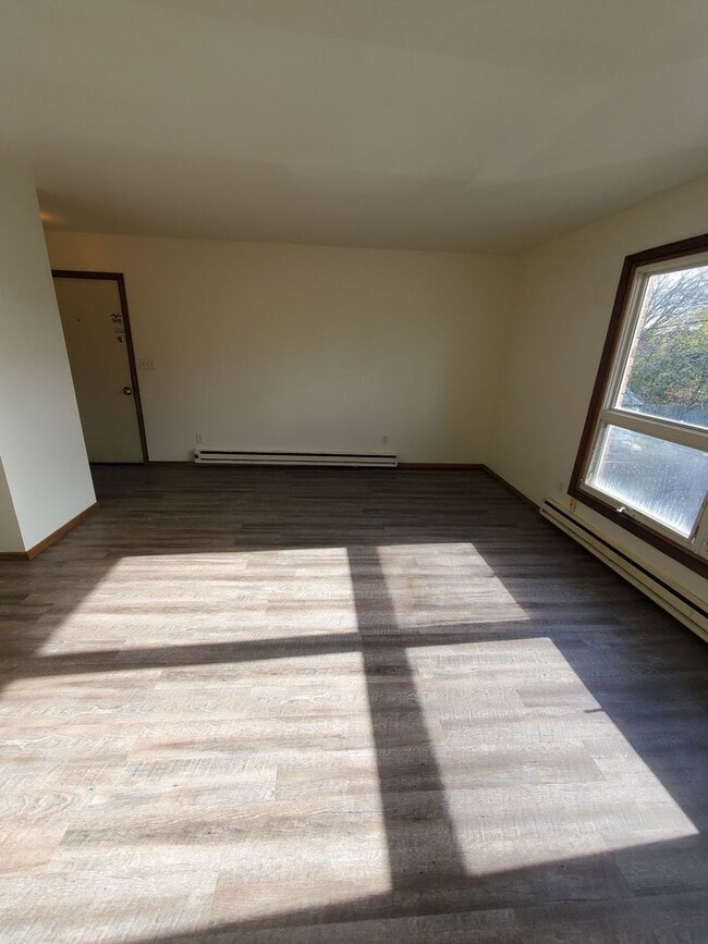 Building Photo - 449 Dunbar Ave