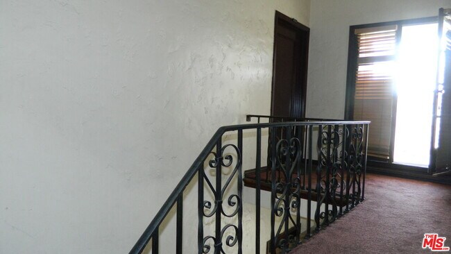 Foto del edificio - 4301 8th Ave