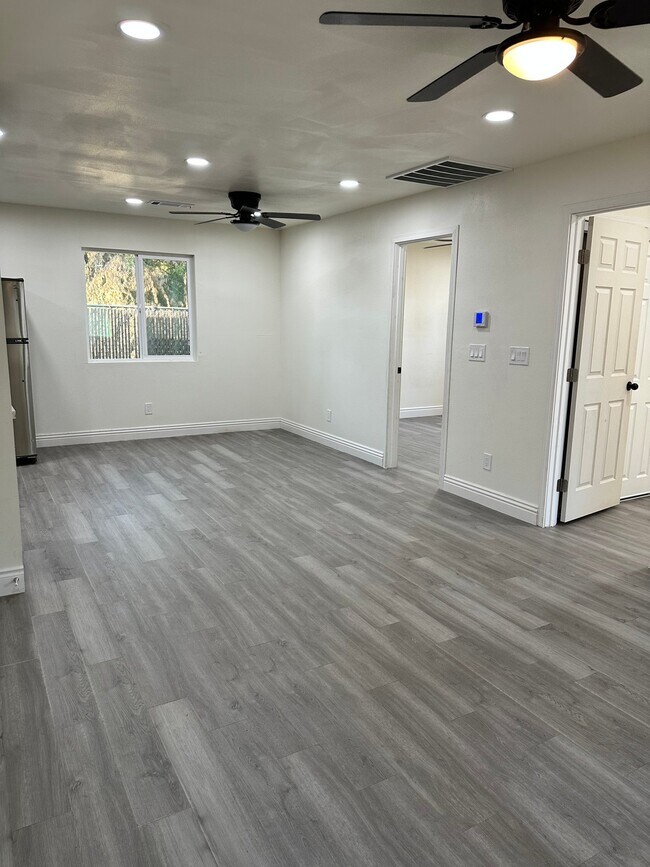 Foto del edificio - 276 N Cottage St