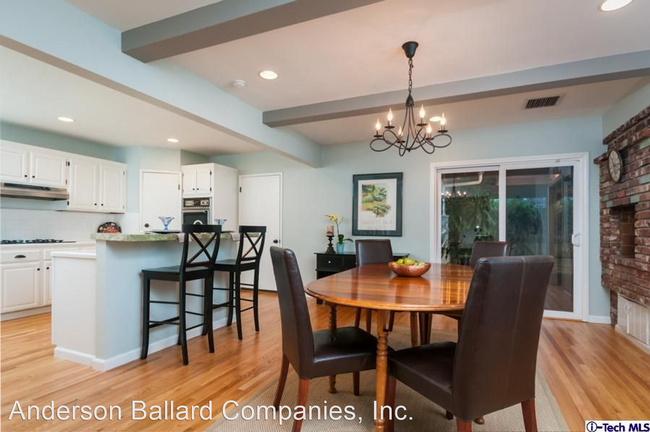 Building Photo - 3 br, 2.5 bath House - 3933 El Lado Drive