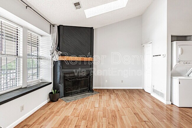 Foto del edificio - 17315 E Rice Cir