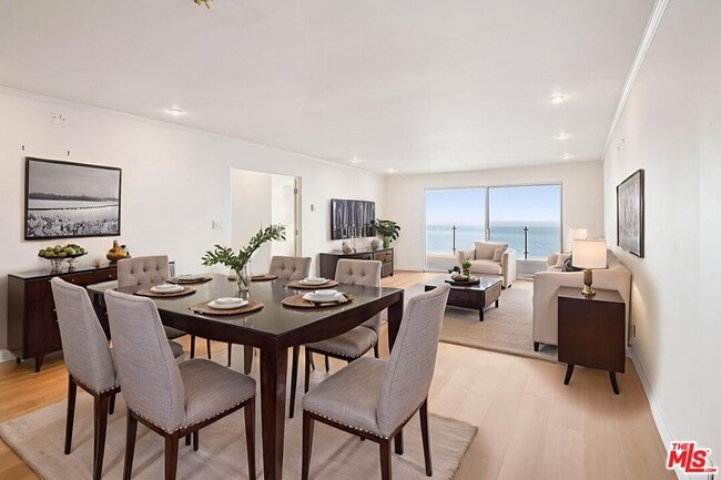 Foto del edificio - 18203 Coastline Dr