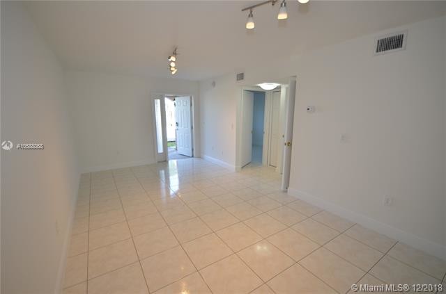 Foto del edificio - 1270 SE 26th St