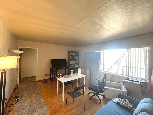 Building Photo - 2665 Virginia St