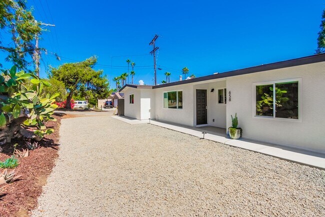 Building Photo - Charming & Upgraded San Marcos Home with Privacy and Space