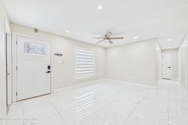 Foto del edificio - 282 Umber St NW