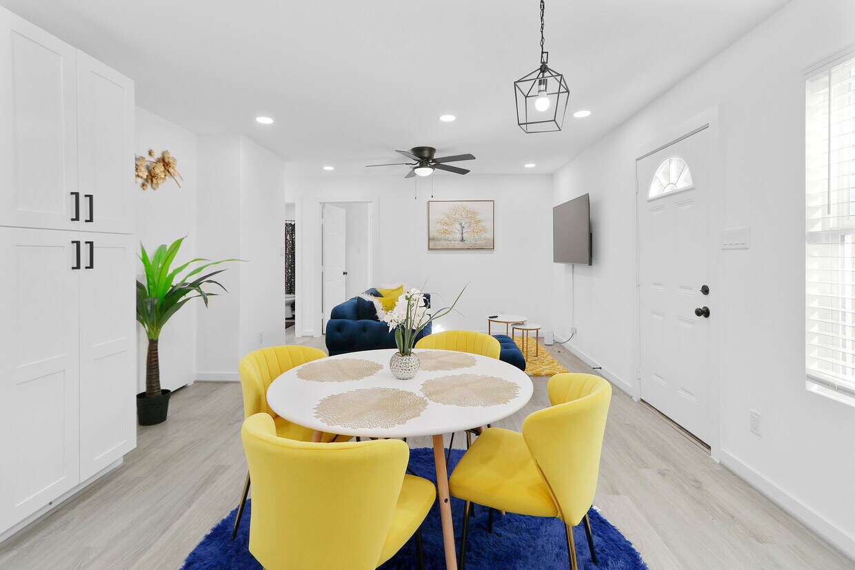 Foto principal - 8720 Peachtree St