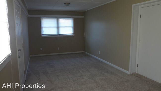 Building Photo - 4 br, 2 bath House - 4708 Sunshine Drive