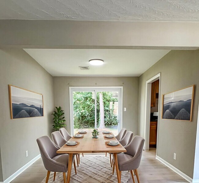 Foto del edificio - 3 Bedroom house in Western Branch