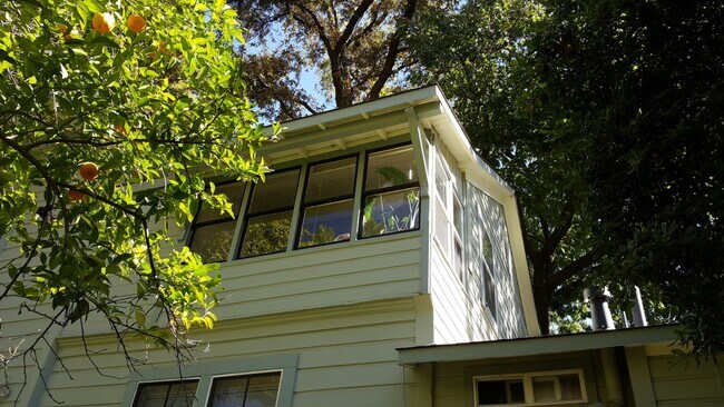 Foto del edificio - 369 E 4th St