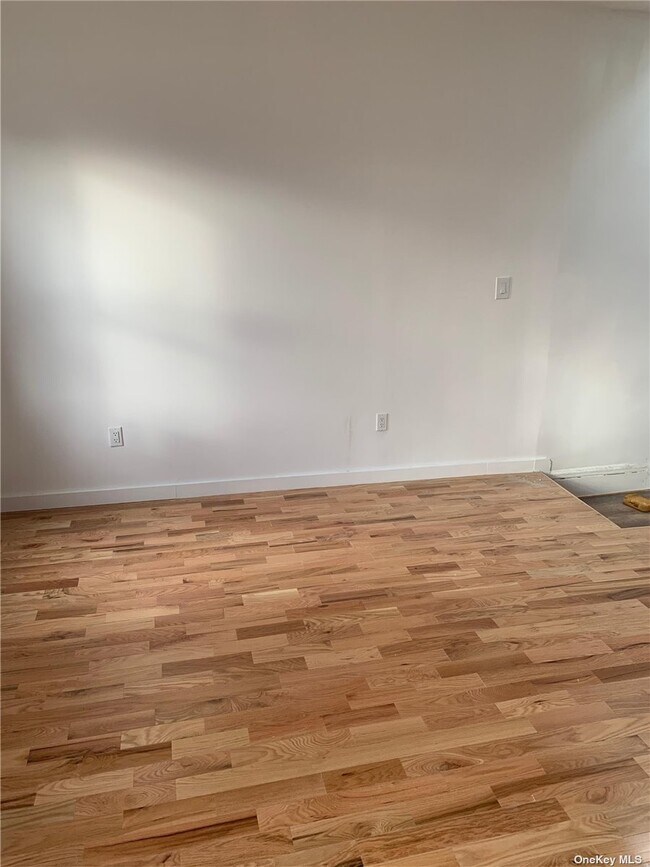 Foto del edificio - 2534 Tilden Ave