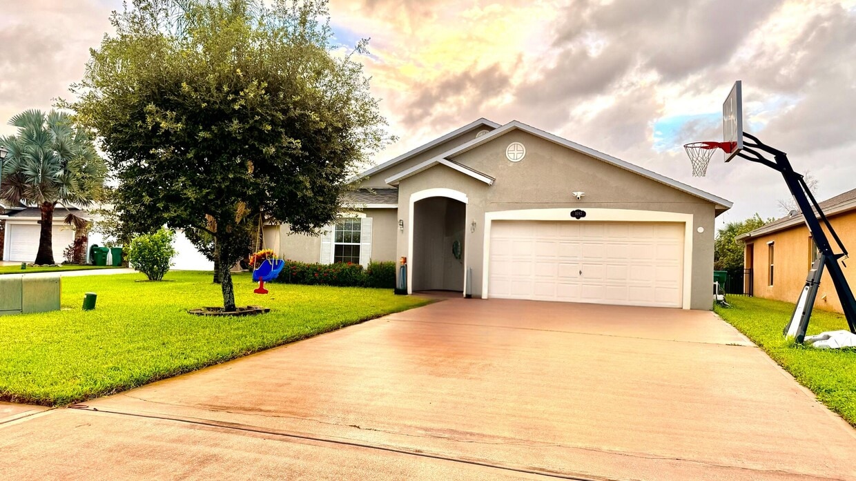 Foto principal - 1087 Osborne Ct