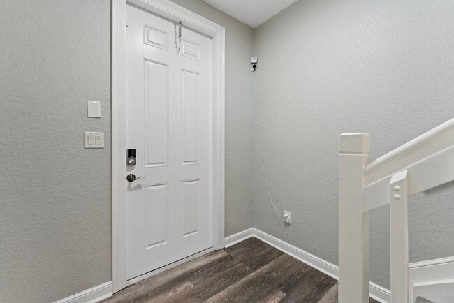 Building Photo - 500 Pacific Grove Dr