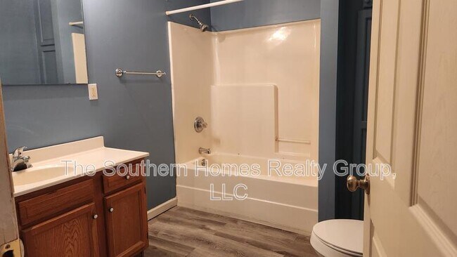 Building Photo - 426 Co Rd 775