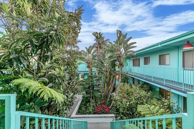 2nd Floor - 1437 E Windsor Rd
