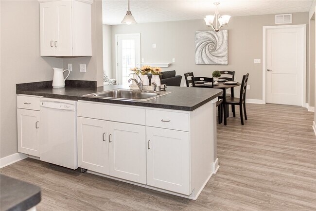 Foto del edificio - 506 New Terrace Ln