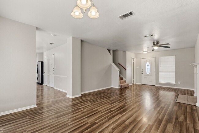 Building Photo - Spacious 2-Story with Loft, Fireplace & Covered Patio