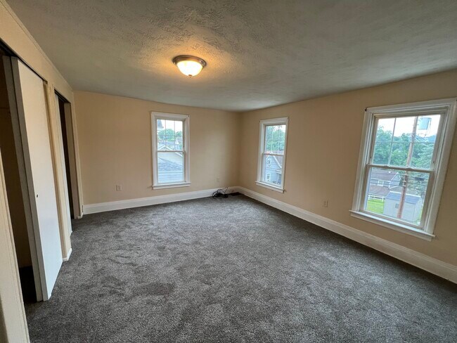 Master Bedroom - 711 6th Ave