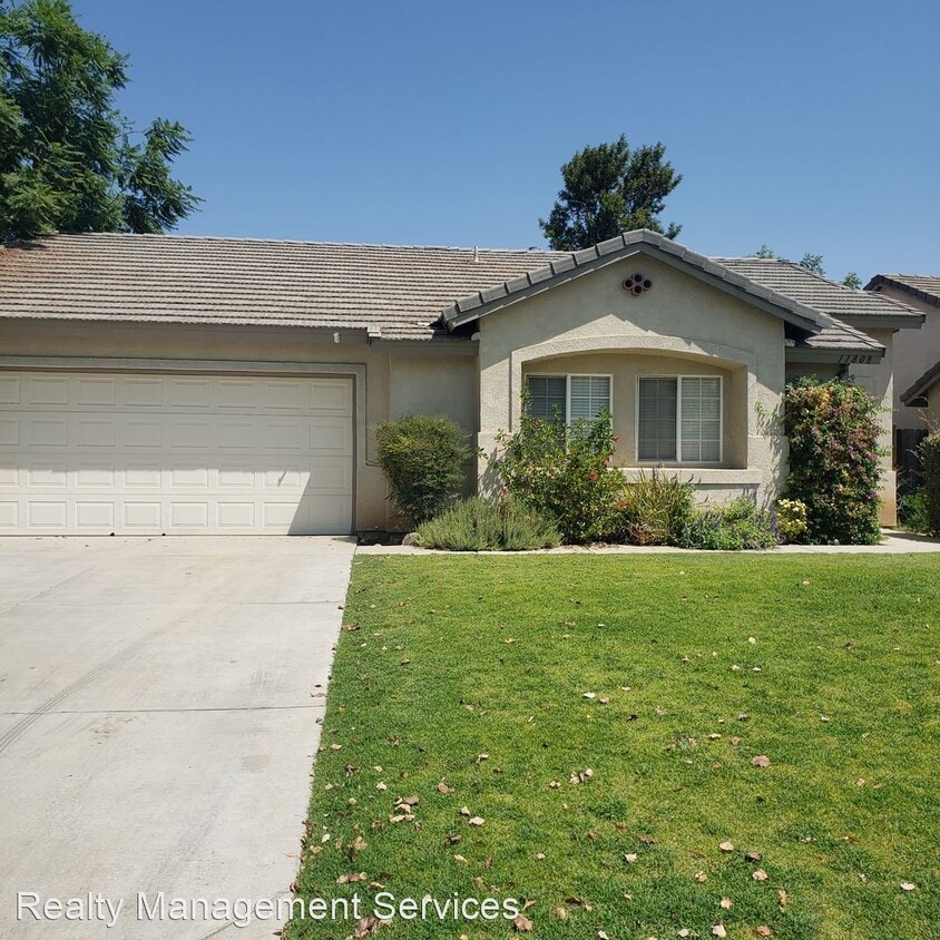 3 br, 2 bath House 11808 Cedar Bluff Ave. House Rental in