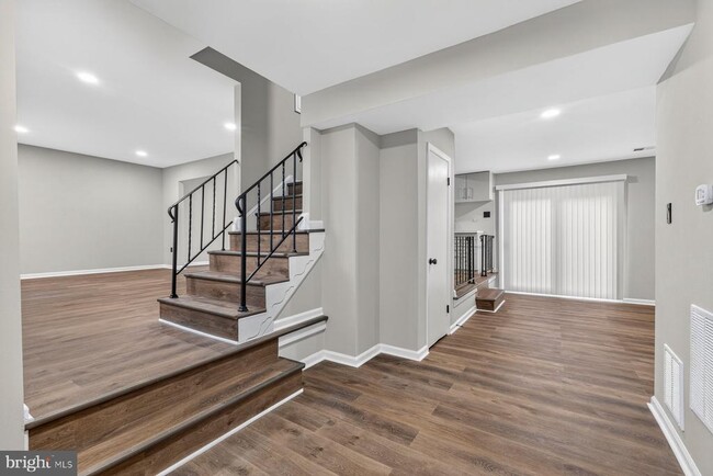 Foto del edificio - 4810 Wheeler Rd