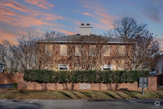 Building Photo - 228 4th Ave N