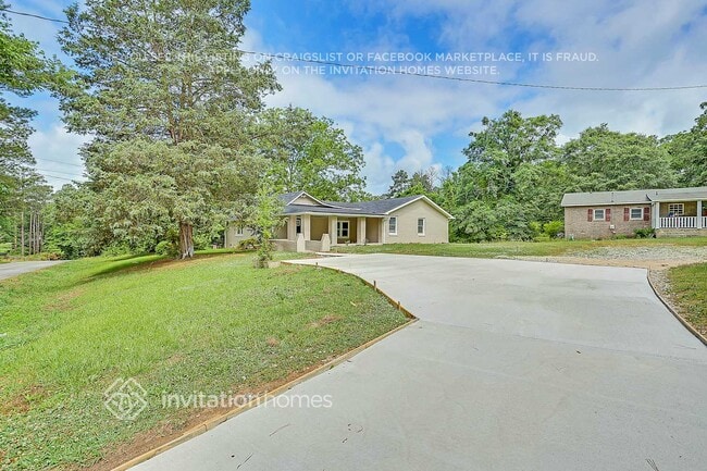 Building Photo - 547 Rustic Rd