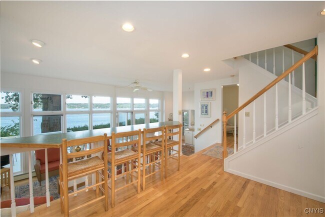 Foto del edificio - 1258 Greenfield Ln