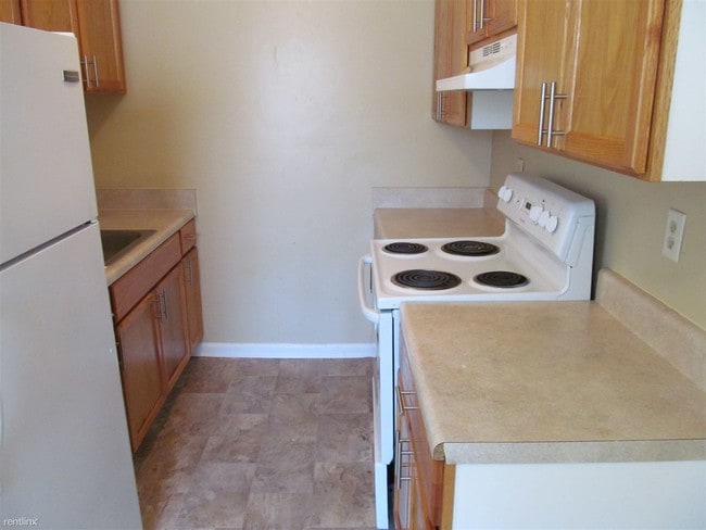 Building Photo - 2 br, 1 bath  - 7444 Fenner St