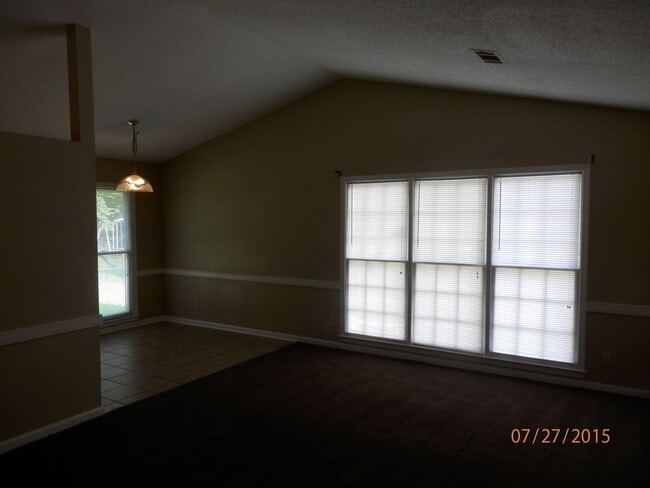 Building Photo - 2926 Susan Dr