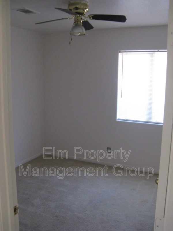 Building Photo - 5716 Grand Entries Dr