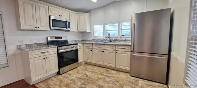 Foto del edificio - 5362 SE 65th Ave