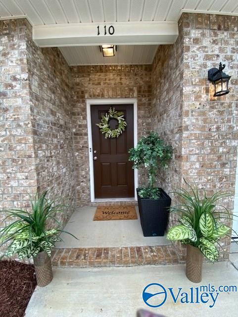 Foto del edificio - 110 Pointe Haven Ct
