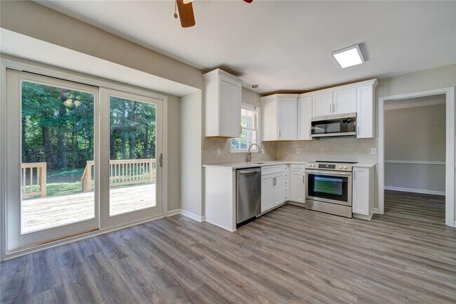 Foto del edificio - 4566 Mountain Creek Dr