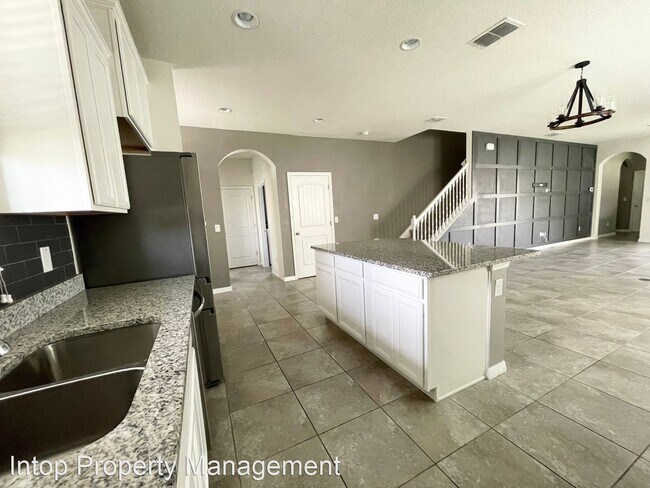 Foto del edificio - 3 br, 2.5 bath House - 16096 Bayou Crest Dr