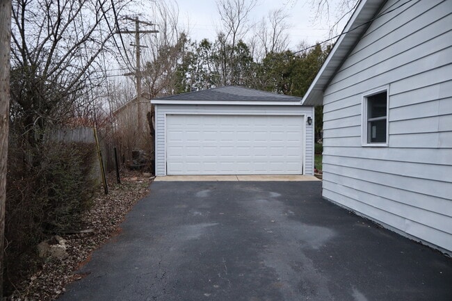 Foto del edificio - 202 E Streamwood Blvd