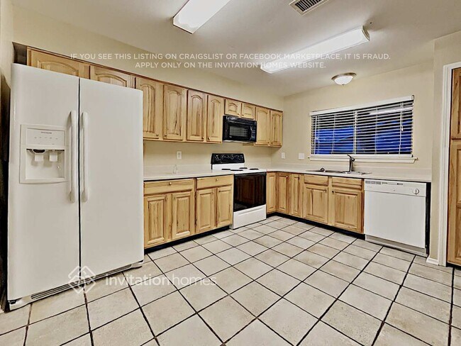 Foto del edificio - 6 Canyon Oak Pl