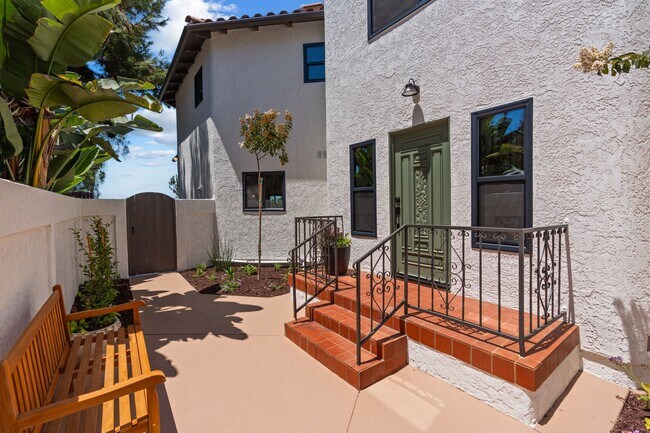 Building Photo - 6803 El Fuerte St