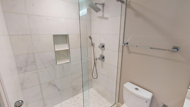 Foto del edificio - 643 Lamont St NW