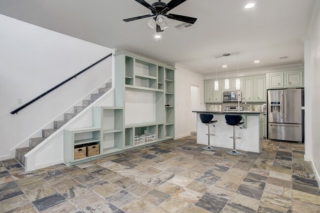 Building Photo - 1510 Rosalie St