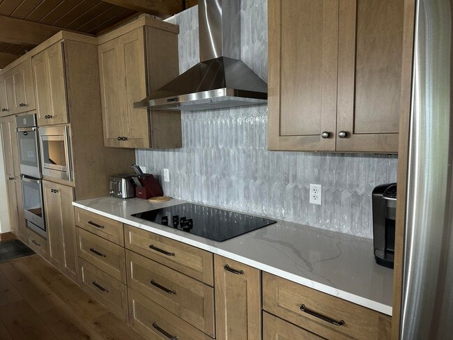 Building Photo - 35081 Fairview Rd